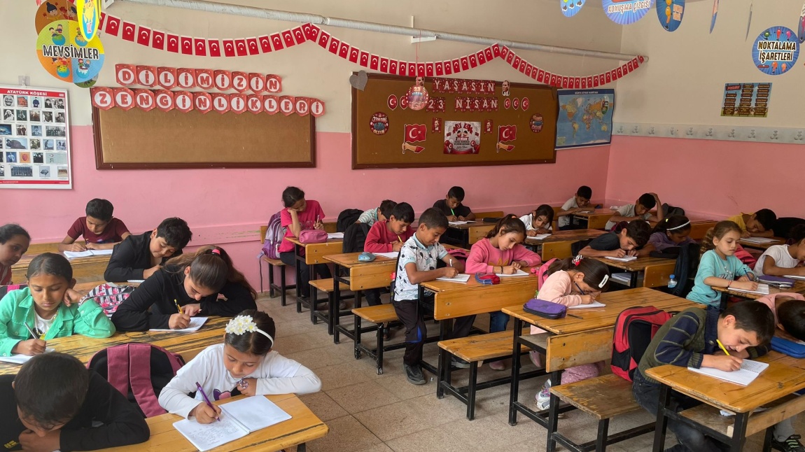 Günlüğüme Yazıyorum